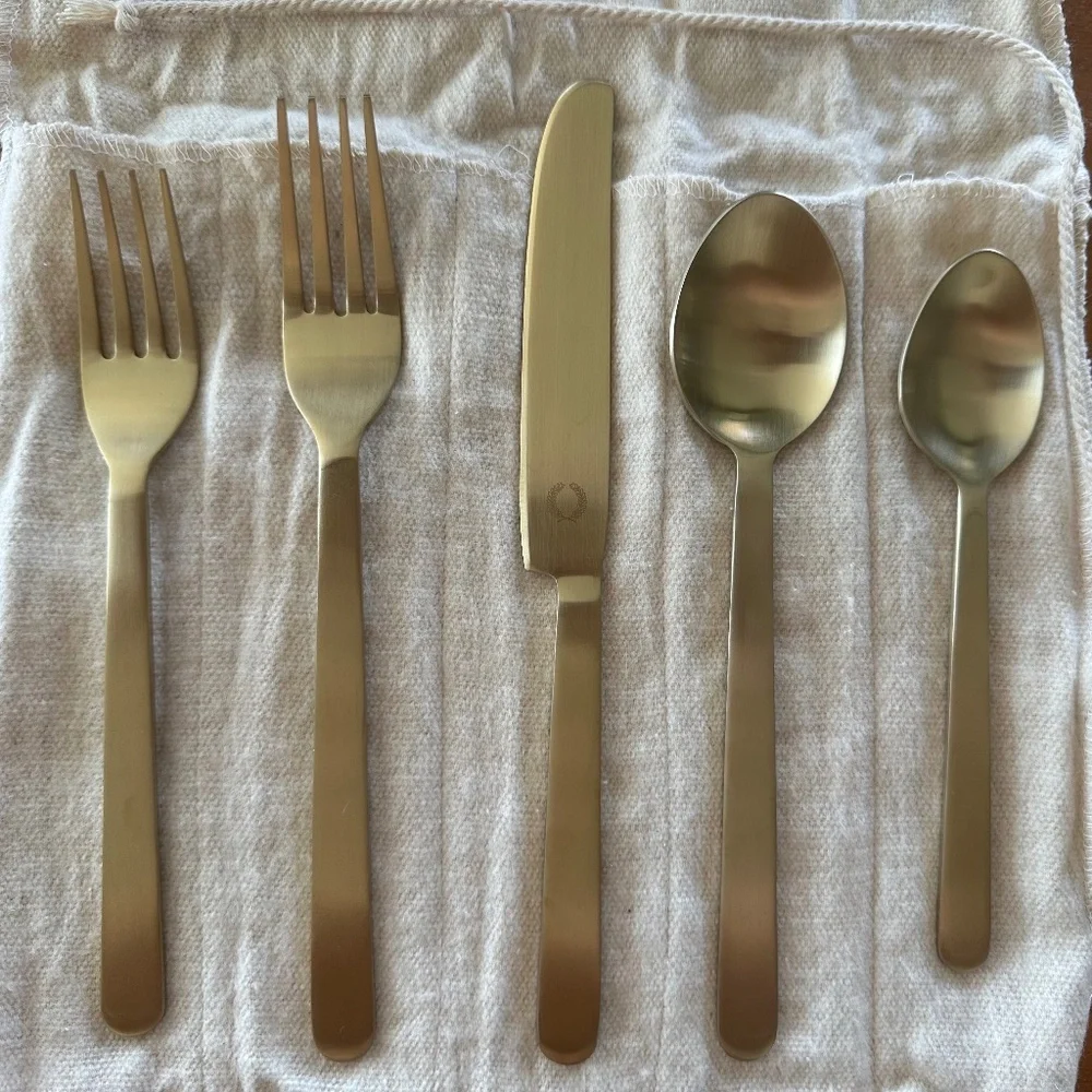 NEW Brushed Gold Flatware "Farmhouse Pottery" brand (six sets of Stowe 5 piece) - Picture 2 of 12